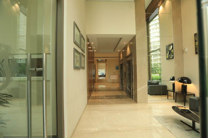 Lift and Lobby